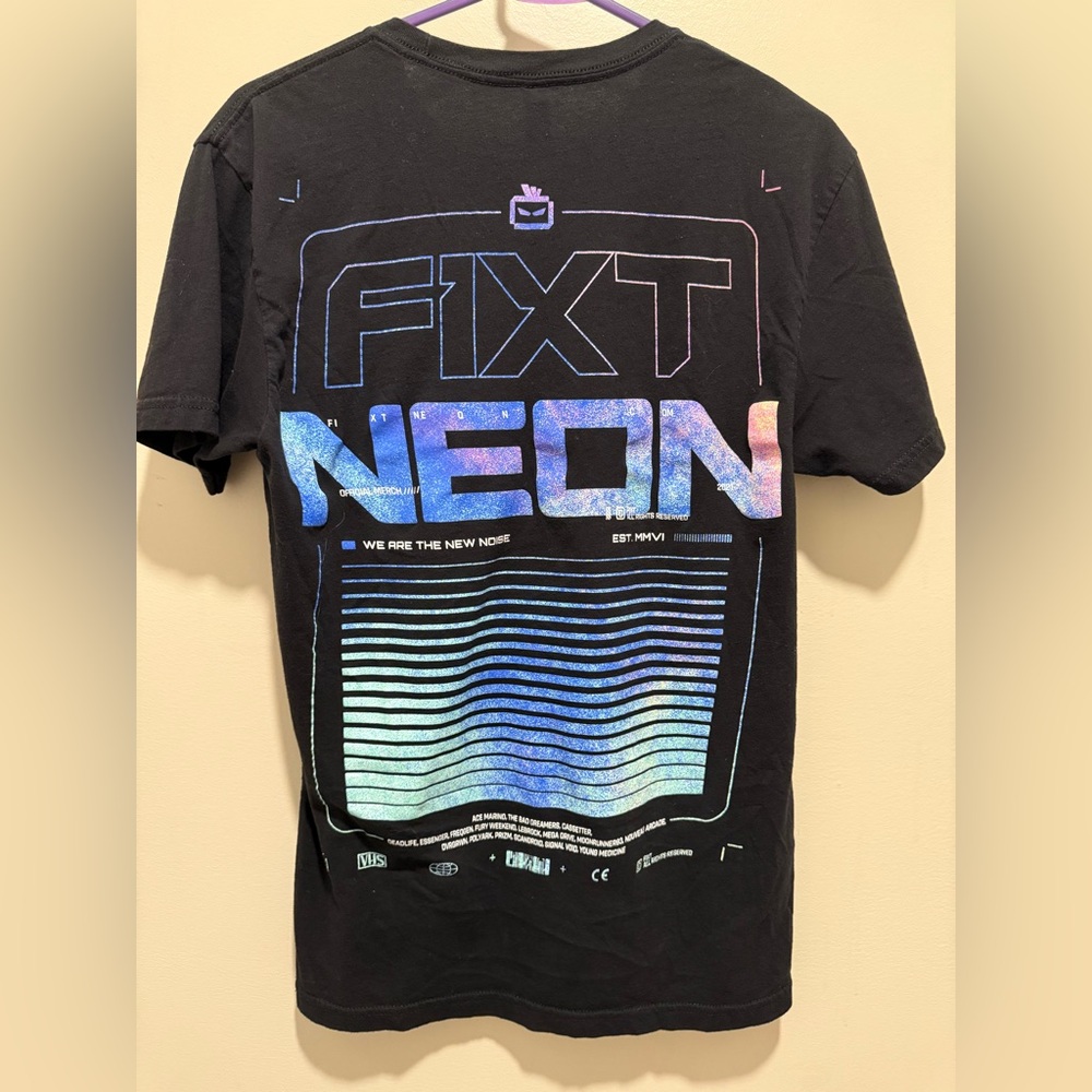 FIXT Men’s T-Shirt Small Neon Black Tee